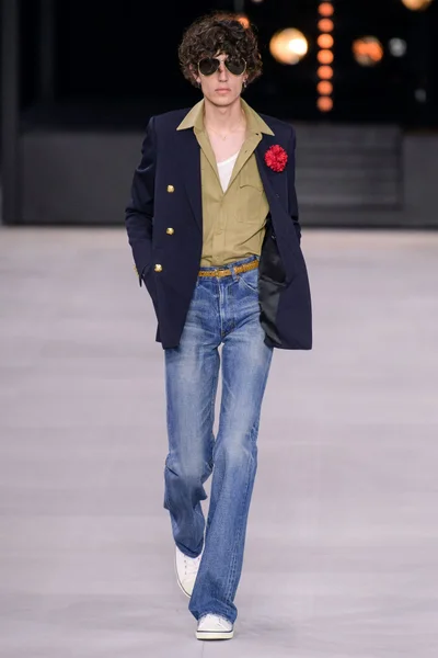 Look 7